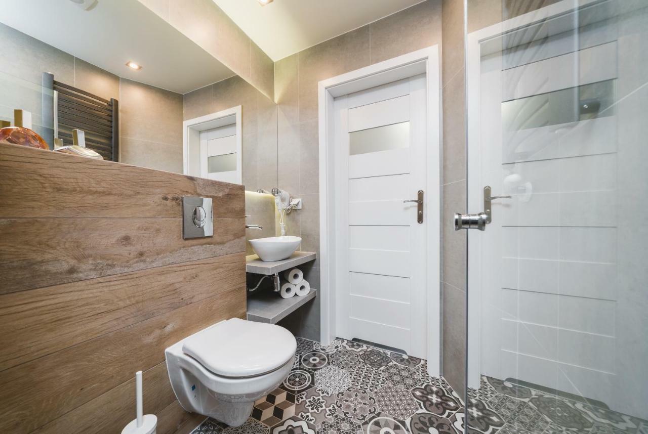 Liv Apartments Old Town Красков Екстериор снимка